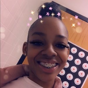 Meet your Posher, Amari